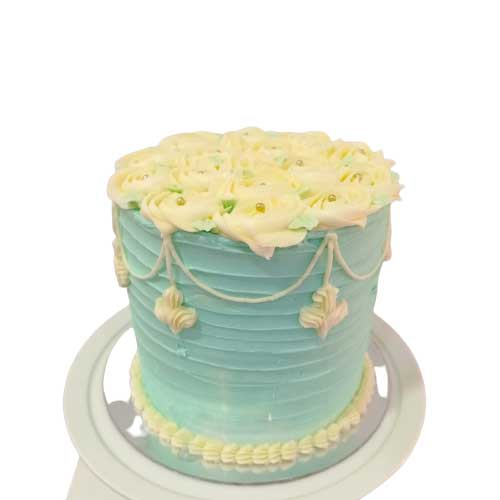 decoración de bizcocho con manga pastelera