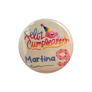 12 CHAPAS 58MM FELIZ CUMPLE ARCO IRIS NOMBRE NUMERO